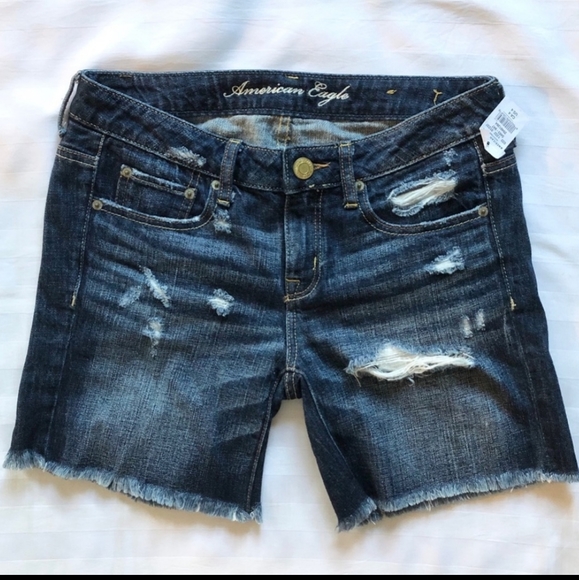 NWT AEO distressed shorts - Picture 1 of 3